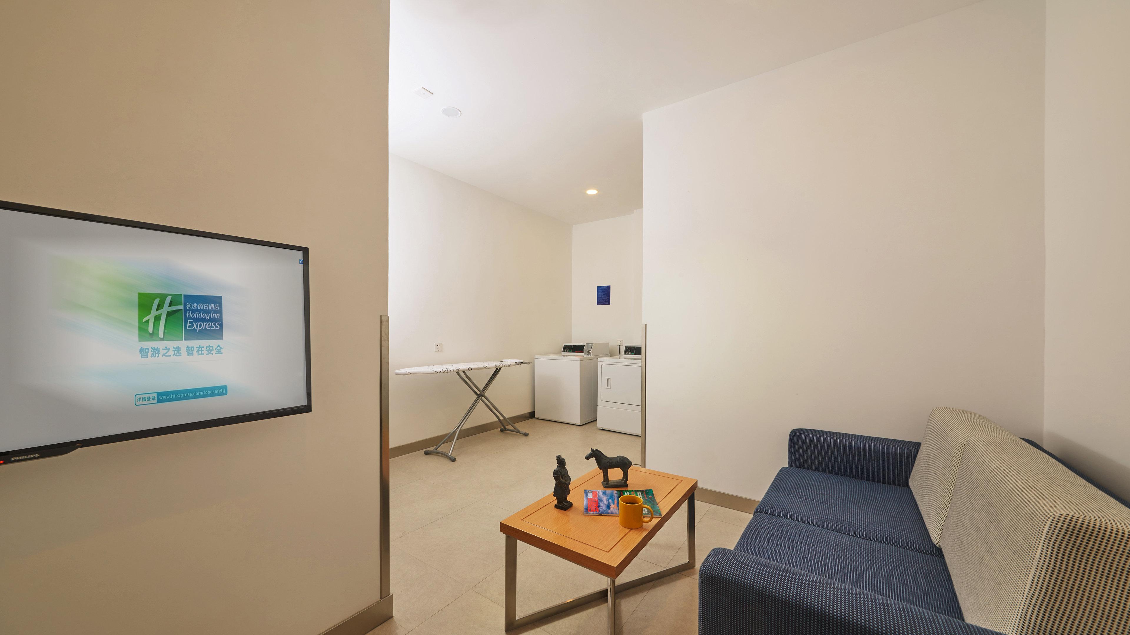 Holiday Inn Express Baoji City Centre By Ihg Exterior photo
