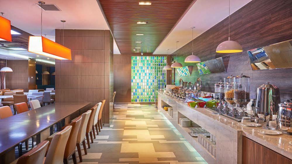 Holiday Inn Express Baoji City Centre By Ihg Exterior photo